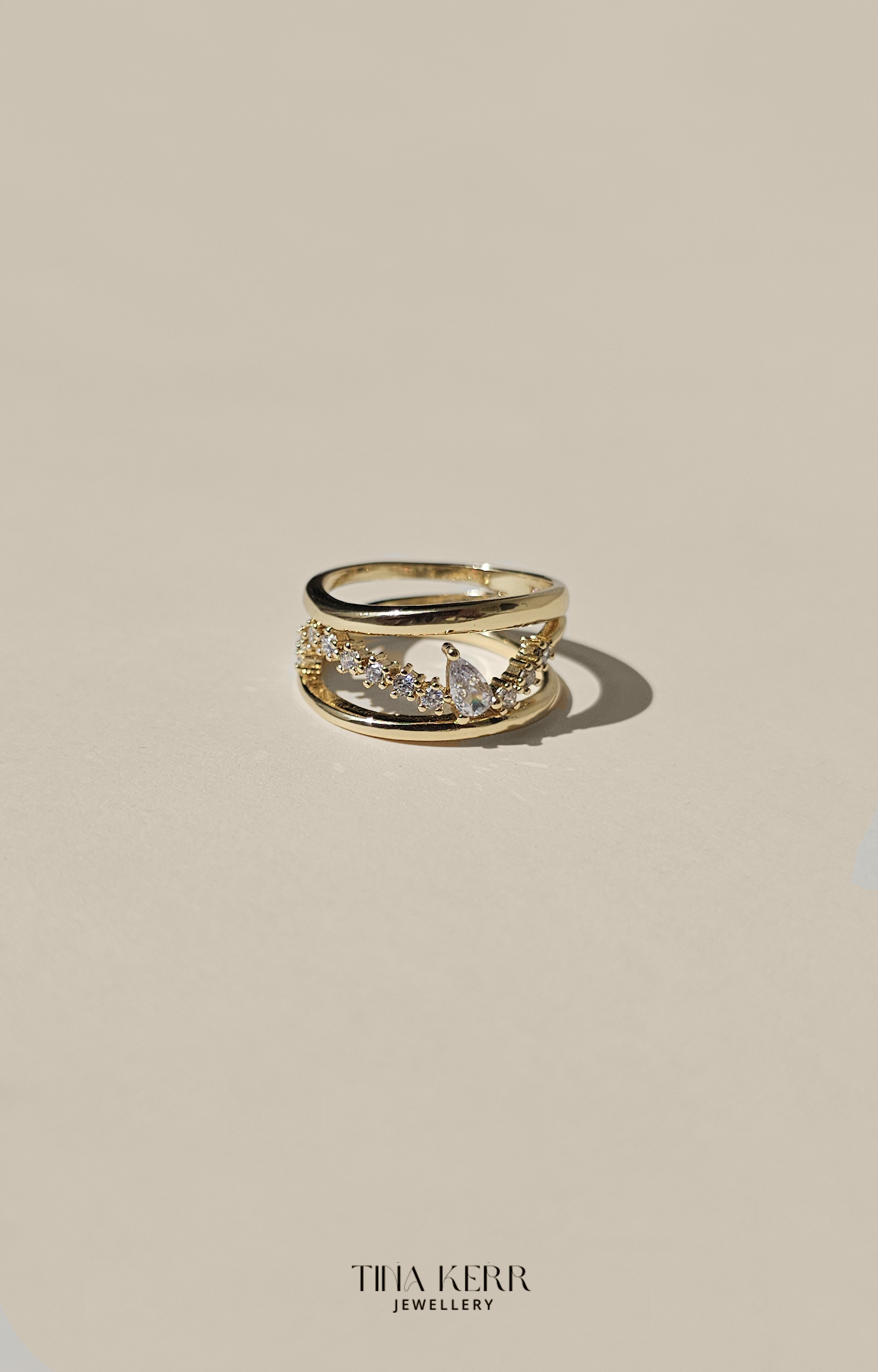 Naia Ring