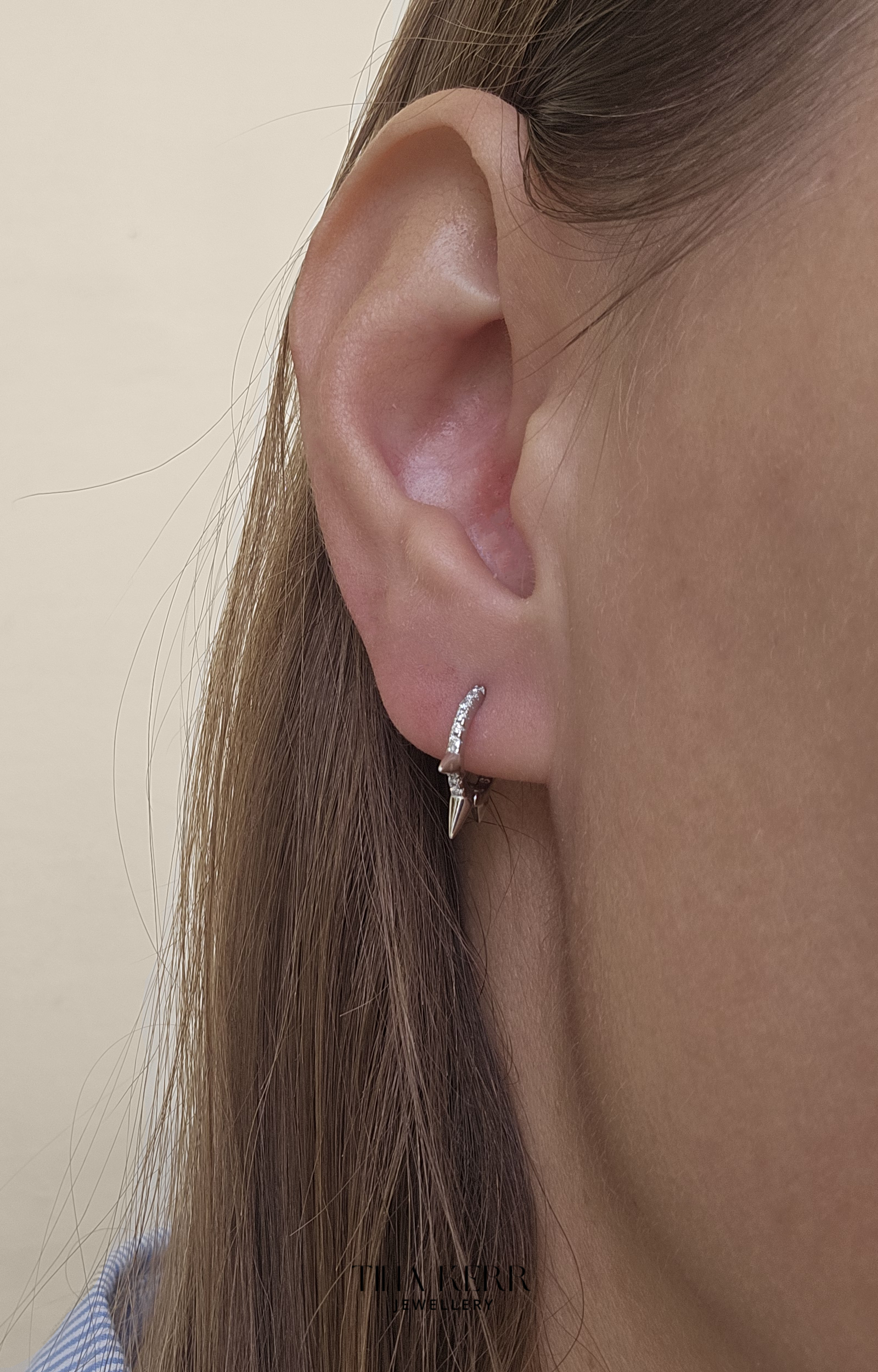 Akida Huggie Hoop Earrings